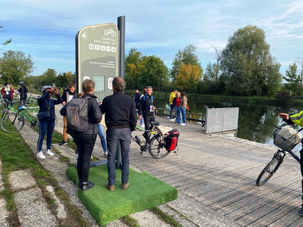Lumiplan_velotourisme_D-Koovert3