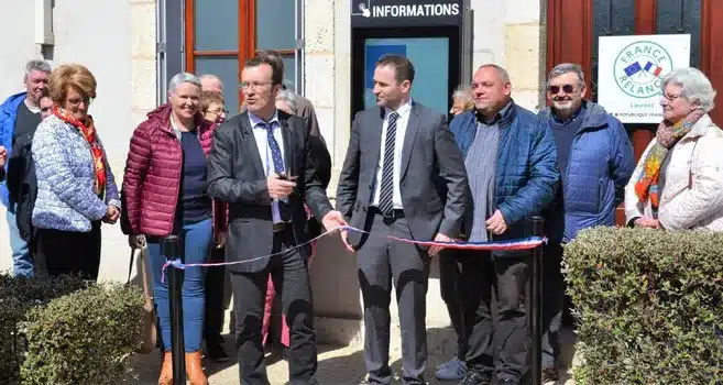 Lumiplan_SmartCity_BorneTactile_Auxigny